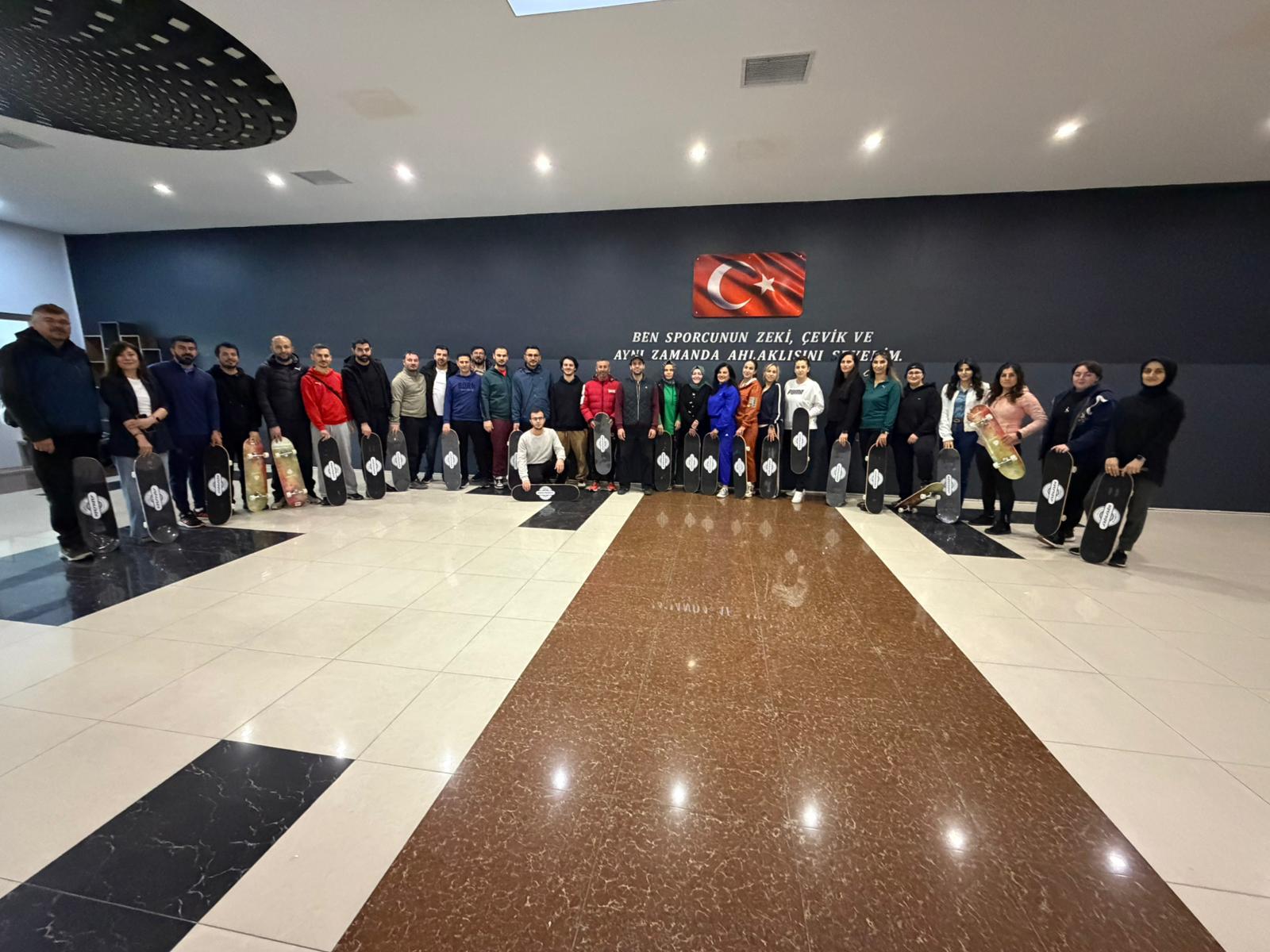 Kayseri’de Kaykay 1. Kademe Yardımcı Antrenör Kursu ve Aday Hakem Kursu Tamamlandı