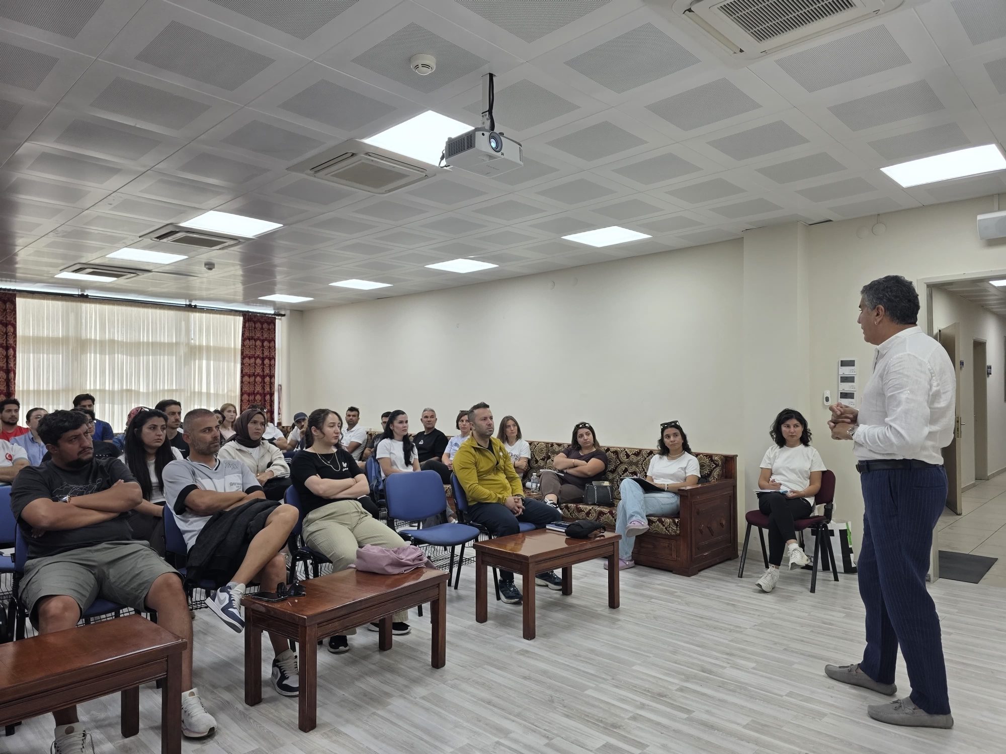 Mutlu Patenler Projesi Tekerlekli Paten 1. Kademe Yardımcı Antrenörlük Kursu Başladı